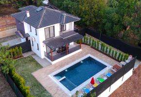 Fethiye Ovacık'ta Doğa Manzaralı Jakuzili Balayı Villası Kirala