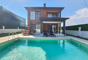 Muğla Seydikemer'de 4 Kişilik Lüks ve Konforlu Tatil Villası Villa Ada