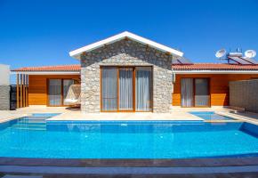 Fethiye Ölüdeniz'de özel havuz ve jakuzili kiralık villa Patara İnfinity