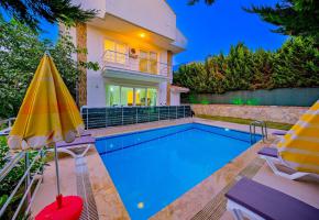 Villa Dikili Hisarönü | Fethiye Ölüdeniz’de Özel Havuzlu 9 Kişilik Kiralık Villa
