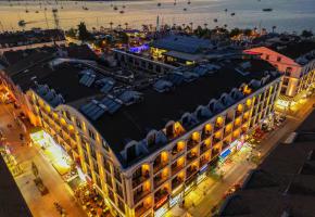 Fethiye şehrin merkezinde lüks kiralık residance Cordonn 61