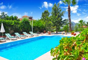 Ölüdeniz'de 8 Kişilik Ekonomik Özel Havuzlu Villa Kiralama