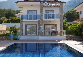 Fethiye Ovacık'ta Geniş Ailelere Uygun Özel Havuzlu Kiralık Villa