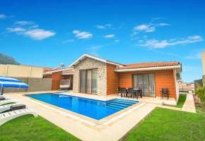 Muğla Fethiye'de Ölüdeniz'e yakın muhafazakar özel havuzlu kiralık villa Patara Titanik