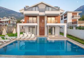 Ovacık'ta 8 Kişilik Doğa Manzaralı Özel Havuzlu Villa Kirala 