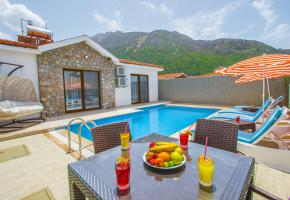 Fethiye Ovacık'ta Jakuzili ve Korunaklı Havuzlu Aile Villası Likya Gold