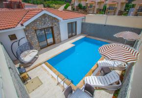Fethiye Ovacık'ta Konforlu ve Muhafazakar Havuzlu Jakuzili Villa Likya Pearl