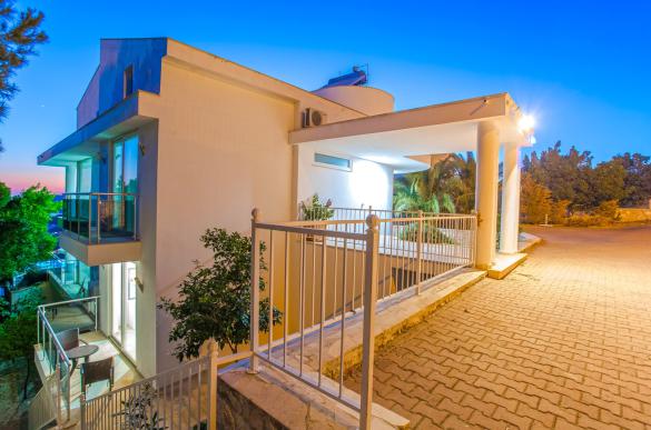 Alkan-Villa-53_360.jpg