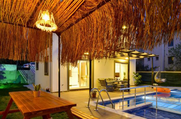 Oludeniz-ovacikta-yazlik-kiralik-havuzlu-villa-63_234.jpeg