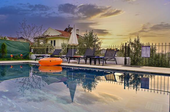 Oludeniz-ovacikta-yazlik-kiralik-havuzlu-villa-81_827.jpeg