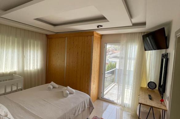 calista-sinema-odali-sekiz-kisilik-villa-10_634.jpeg