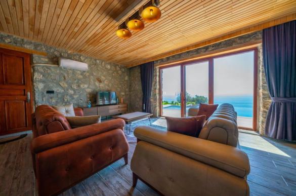 faralyada-deniz-manzarali-mustakil-villa-4_30.jpg
