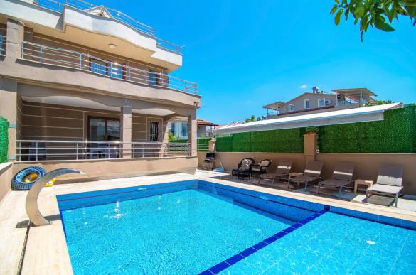 fethiye-akarca-havuzlu-villa-1_970.jpeg