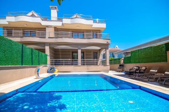 fethiye-akarca-havuzlu-villa-36_878.jpeg