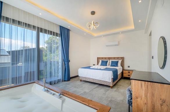 fethiye-faralyada-deniz-manzarali-jakuzili-villa-21_847.jpg