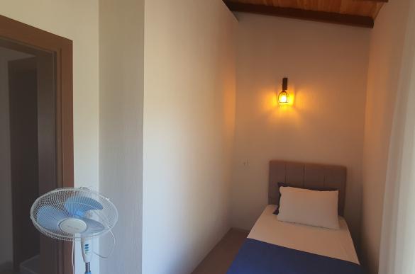 fethiye-kayakoyunde-5-kisilik-villa-20_21.jpg