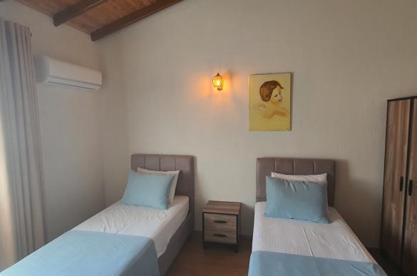 fethiye-kayakoyunde-5-kisilik-villa-5_151.jpg