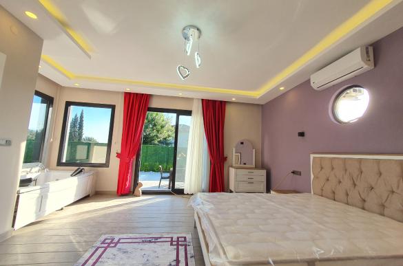 fethiye-yaniklarda-muhafazakar-jakuzili-kiralik-villa-26_648.jpg