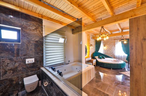 karaderede-saunali-jakuzili-kiralik-villa-4_935.jpg