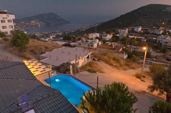 kas-kalkan-deniz-manzarali-muhafazakar-villa-118_526.jpg