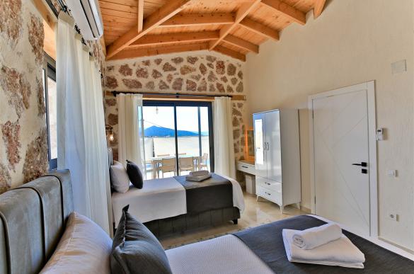 kas-kalkan-deniz-manzarali-muhafazakar-villa-31_426.jpg