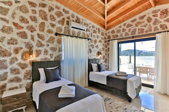 kas-kalkan-deniz-manzarali-muhafazakar-villa-33_42.jpg