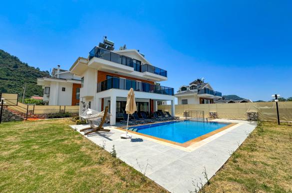 oludeniz-kiralik-havuxlu-villa-3_19.jpg