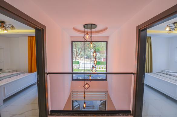 ovacikta-doga-manzarali-jakuzili-villa-29_915.jpg