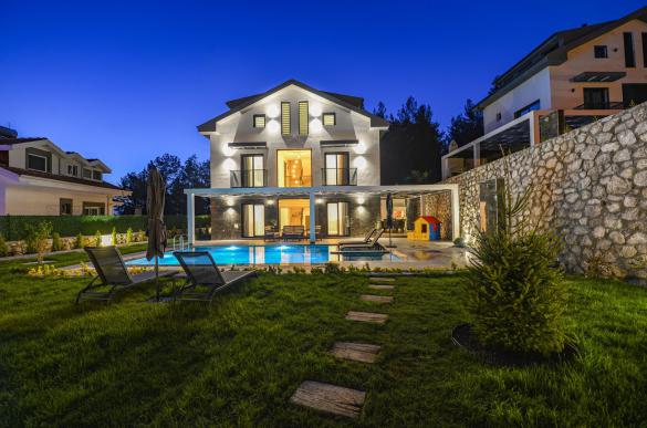 ovacikta-doga-manzarali-jakuzili-villa-38_72.jpg