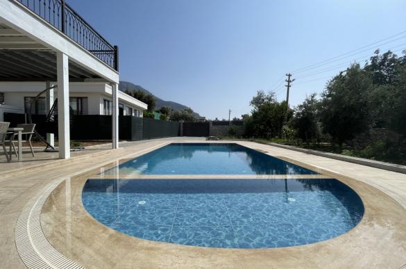 ovacikta-genis-aileler-icin-ozel-havuzli-villa-55_277.JPG