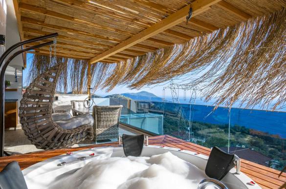 villa-lakaya-kalkan-kordere-deniz-manzarali-jakuzili-kapali-havuzlu-luks-13_868.JPG