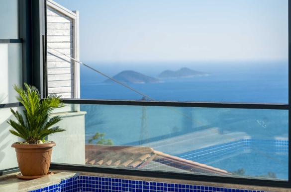 villa-lakaya-kalkan-kordere-deniz-manzarali-jakuzili-kapali-havuzlu-luks-27_700.JPG